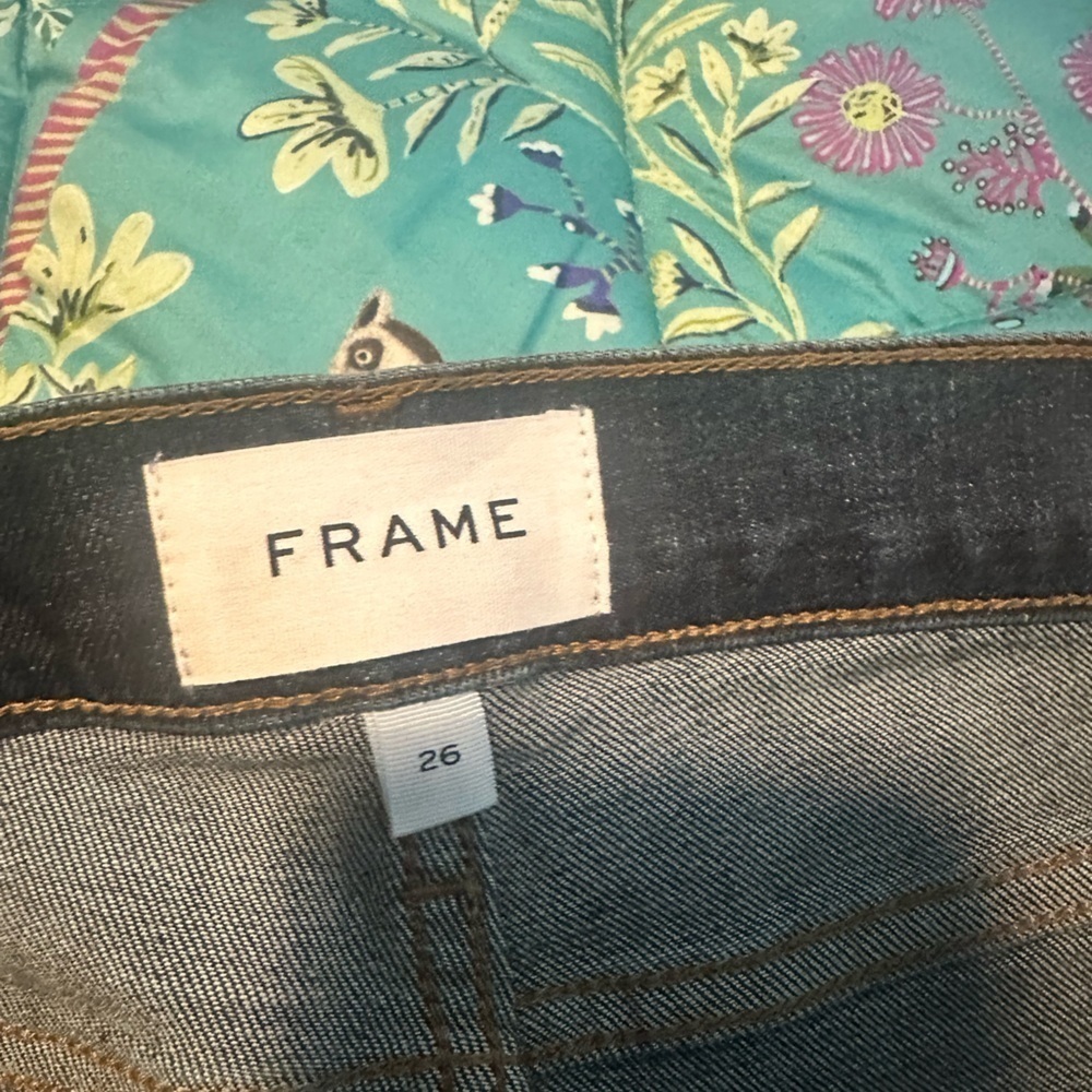 NWT FRAME Le Cutoff frayed denim shorts size 26 - Picture 5 of 7